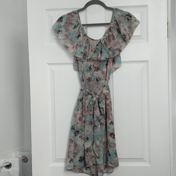 Patterned mini dress. - Picture 3 of 3